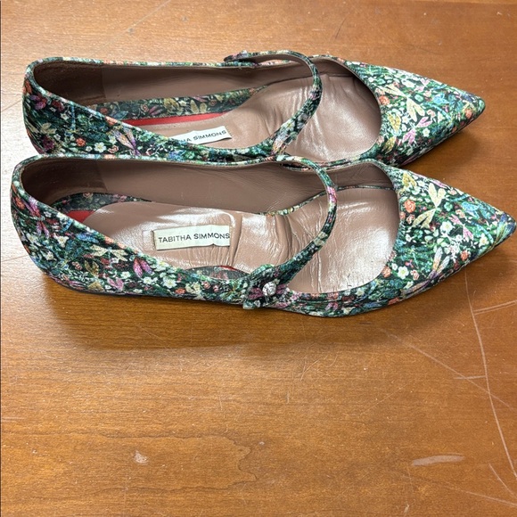 Tabitha Simmons Floral Flats - Green and Red - Picture 2 of 3